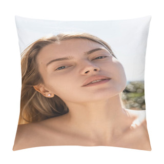 Personality  Portrait Of Blonde Woman With Blue Eyes And Bare Shoulder Looking At Camera Pillow Covers