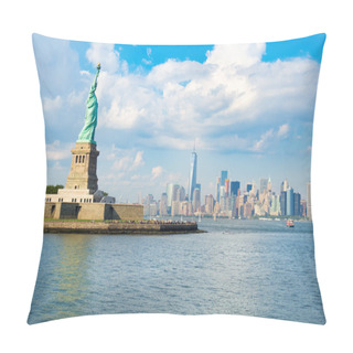 Personality  The Statue Of Liberty With The Downtown Manhattan Skyline Pillow Covers