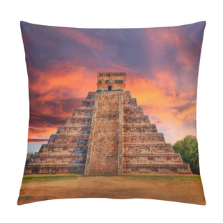 Personality  Sunset Over Kukulcan Pyramid At Chichen Itza, Mexico Pillow Covers