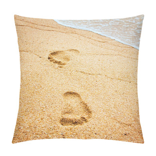 Personality  Footprints On The Beach Pillow Covers