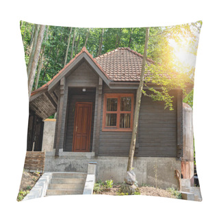 Personality  House Of The Log. House Of Extruded Wooden Profile. Pillow Covers