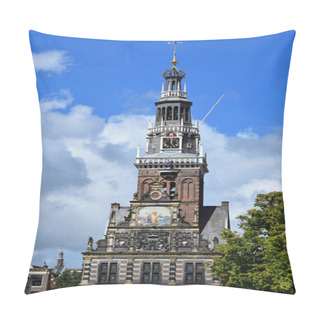 Personality  Kaasmarkt And Canals In The Dutch Town Of Alkmaar, The City With Its Famous Cheese Market - Travelling Through Holland, The Netherlands Pillow Covers