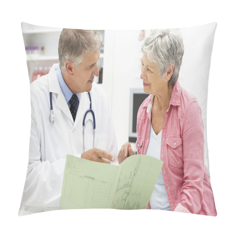 Personality  Doctor With Female Patient Pillow Covers