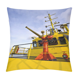 Personality  Water Gun On A Fire Boat Pillow Covers