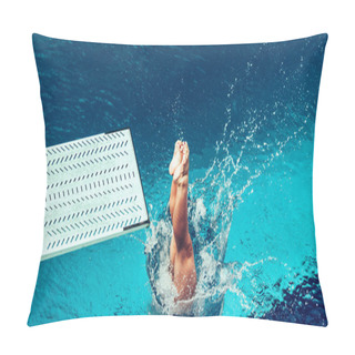 Personality  Female Diver Jumping From Platform Pillow Covers