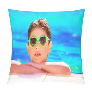 Personality  Pretty Boy In The Pool Pillow Covers