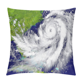 Personality  Hurricane Over Florida And Cuba Pillow Covers