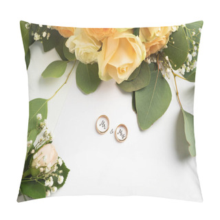 Personality  Engagement Rings For Mr And Mrs Just Married Couple Pillow Covers