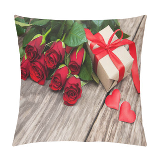Personality  Red Roses And Gift Box Pillow Covers