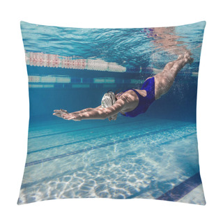 Personality  Underwater Picture Of Female Swimmer In Swimming Suit And Goggles Training In Swimming Pool Pillow Covers