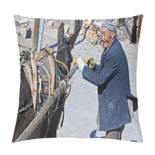 Personality  Turkish Farmer Pillow Covers