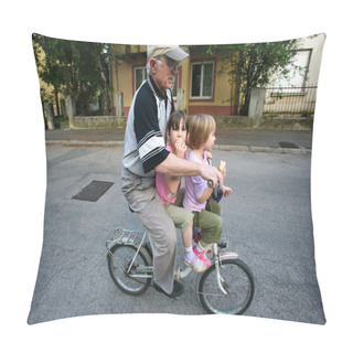 Personality  Grand Father And Kids Pillow Covers