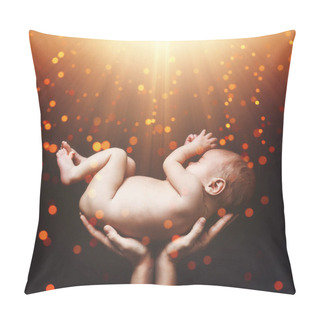 Personality  Cute Newborn Baby In The Mother's Hands On Black Background Pillow Covers