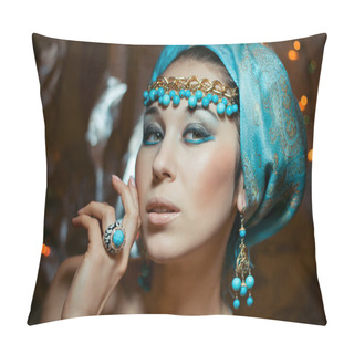 Personality  Arab Girl In Blue Turban With Gold Jewelery Pillow Covers