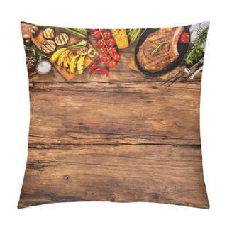 Personality  Beef Steak With Grilled Vegetables On Wood Pillow Covers
