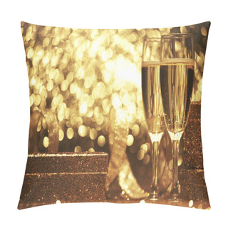 Personality  Champagne Glasses With Gift Boxes Pillow Covers