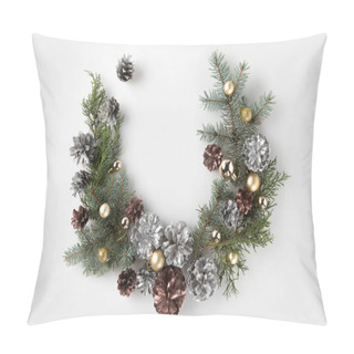 Personality  Christmas Wreath Made Of Fir Branches Pillow Covers