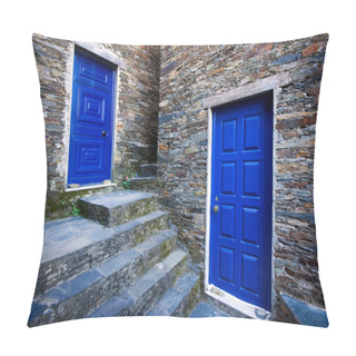 Personality  Ancient Village Of Piodao Pillow Covers