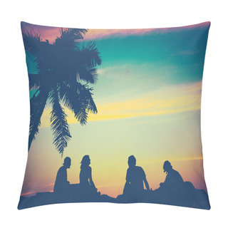 Personality  Retro Sunset Hawaii Friends Pillow Covers