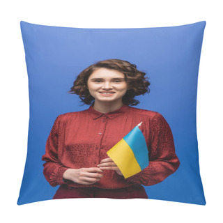 Personality  Happy Language Teacher Holding Flag Of Ukraine And Smiling Isolated On Blue  Pillow Covers