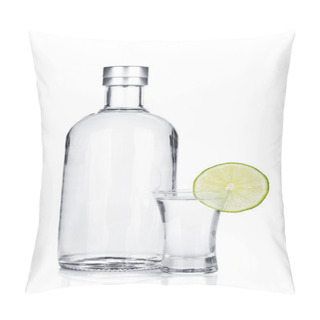 Personality  Bottle Of Vodka And Shot Glass With Lime Slice Pillow Covers