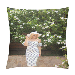 Personality  Old Hollywood Glam: Beautiful Woman In Polka Dot Dress By Bushes Pillow Covers