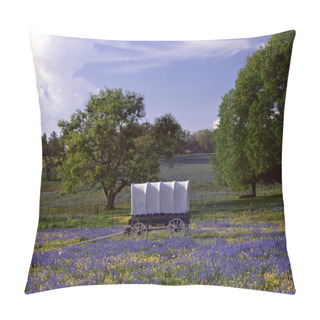 Personality  Covered Wagon In Field Pillow Covers