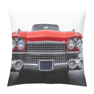 Personality  Front View Of A Retro American Car Pillow Covers