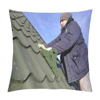 Personality  The Master Works On The Roof Of A Private House Without Insurance, The Work Is Performed In The Cold Season, The Worker Behaves Carefully, The Roof Is Green.2020 Pillow Covers