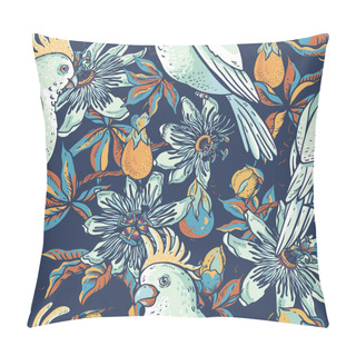 Personality  Vintage White Parrot, Floral Natural Seamless Pattern. Passiflor Pillow Covers
