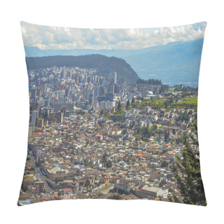 Personality  Panorama Of Quito - Ecuador As Seen From The Panecillo, A 200-metre-high Hill Of Volcanic-origin Pillow Covers