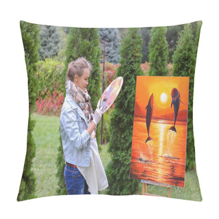 Personality  Beautiful European Appearance Artist Female Holds Palette And Br Pillow Covers