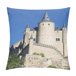 Personality  Tower Pillow Covers