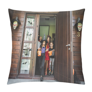 Personality  Kids In Spooky Costumes Running Out Neighbor House With Halloween Decoration Pillow Covers