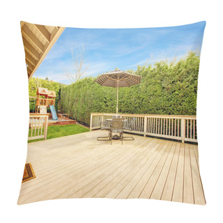 Personality  Bakyard With Patio Area And Play Yard For Kids Pillow Covers