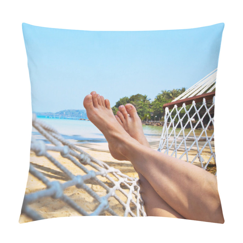 Personality  Relax on the beach pillow covers