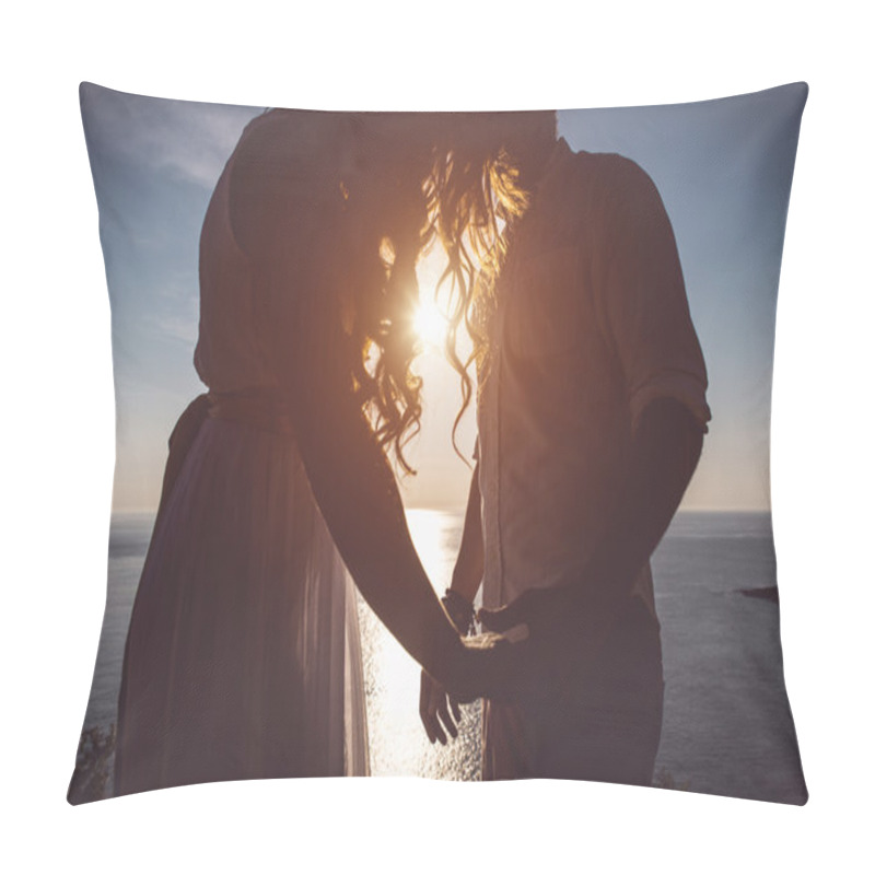 Personality  Young couple on cape in Thailand pillow covers