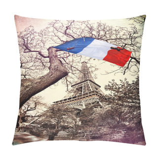 Personality  Eiffel Tower With French Flag Flying On The Tree In France Pillow Covers