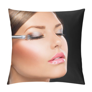Personality  Make-up Applying. Eye Shadow Brush Pillow Covers