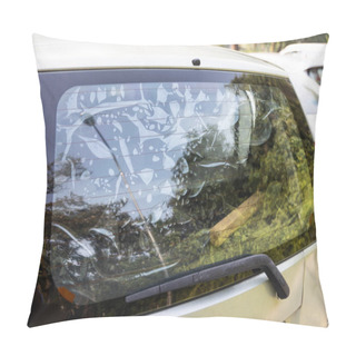 Personality  Bubbles Pocket Developed On Inferior Quality Tint Film Glass Scr Pillow Covers