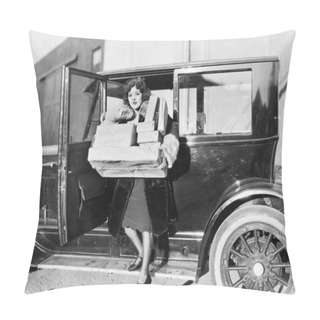 Personality  Woman Carrying Packages From Car Pillow Covers
