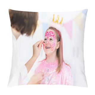 Personality  Face Painting For Little Girl Birthday Party Pillow Covers