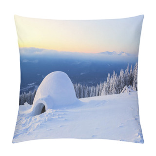 Personality  Big Round Igloo Stands On Mountains. Pillow Covers