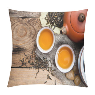 Personality  Tea Cups With Teapot On Table Pillow Covers
