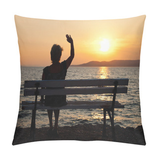 Personality  Woman And Sunset Pillow Covers