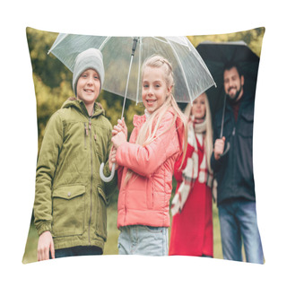 Personality  Parents And Kids With Umbrellas Pillow Covers