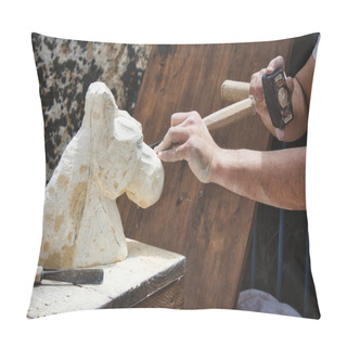 Personality  A Stonemason Carving A Statue Of A Horse's Head Pillow Covers