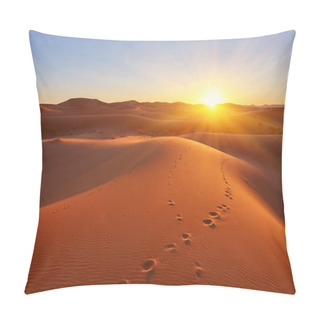 Personality  Beautiful Sand Dunes In The Desert Pillow Covers