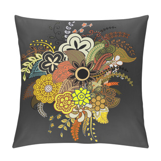 Personality  Ethnic Floral Zentangle, Doodle Background Pattern Circle In Vector. Henna Paisley Mehndi Doodles Design Tribal Design Element. Pillow Covers