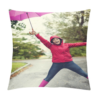 Personality  Young Woman Under Pink Umbrella Pillow Covers